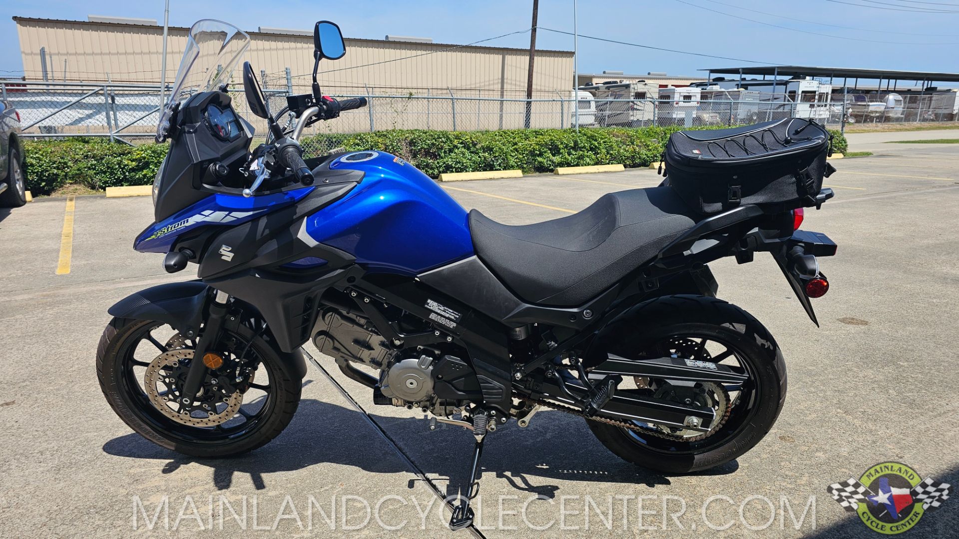 2023 Suzuki V-Strom 650 6