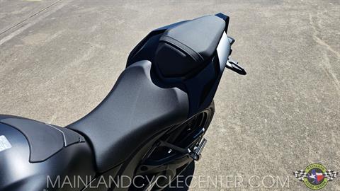 New 2025 Kawasaki Ninja ZX-10R Metallic Flat Spark Black / Ebony