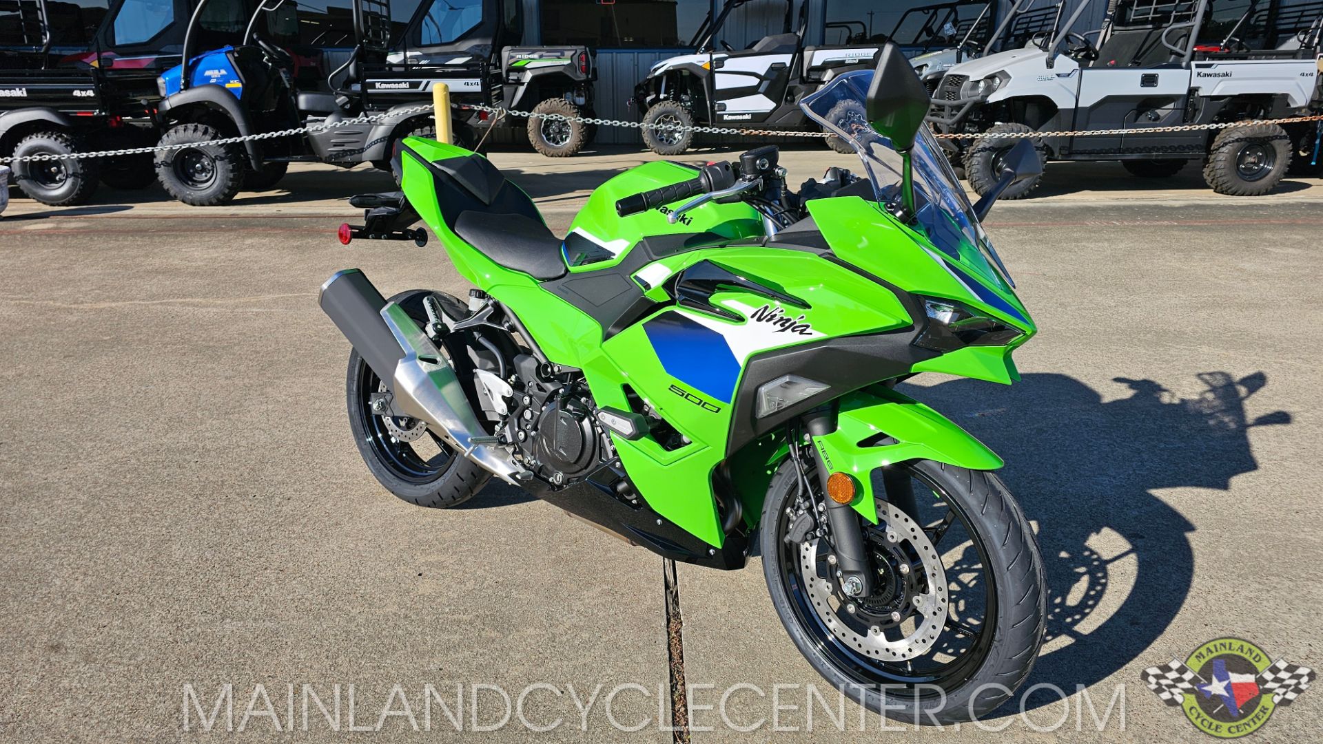 2026 Kawasaki Ninja® 500 SE ABS 1