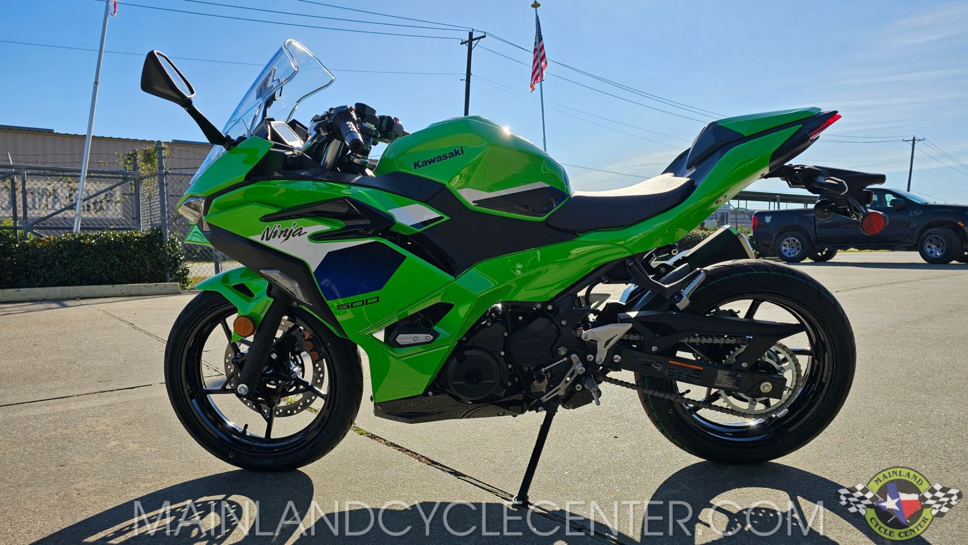 2026 Kawasaki Ninja® 500 SE ABS 6