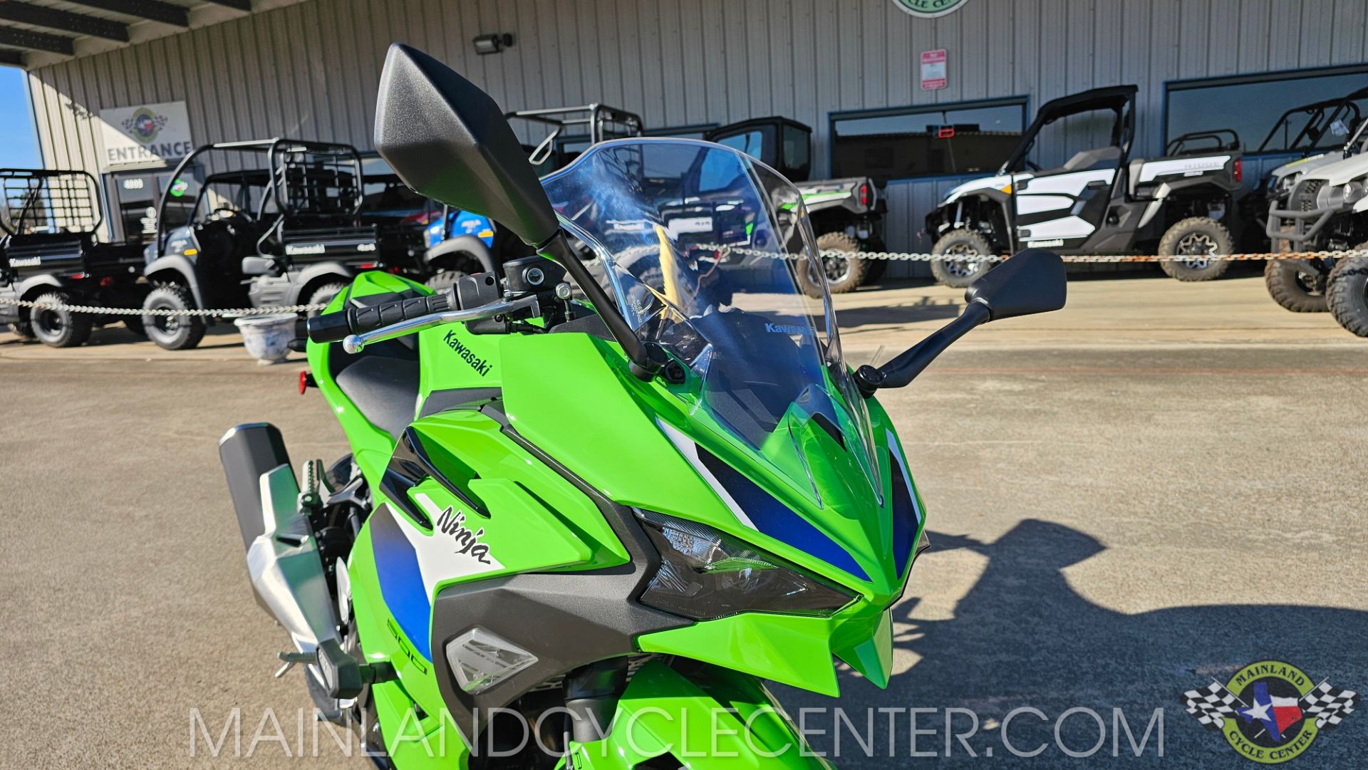 2026 Kawasaki Ninja® 500 SE ABS 10