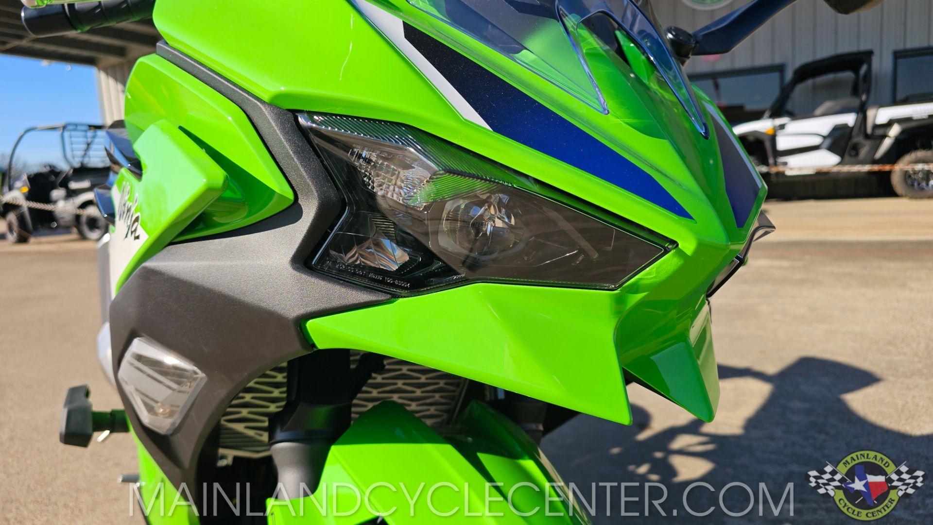 2026 Kawasaki Ninja® 500 SE ABS 11