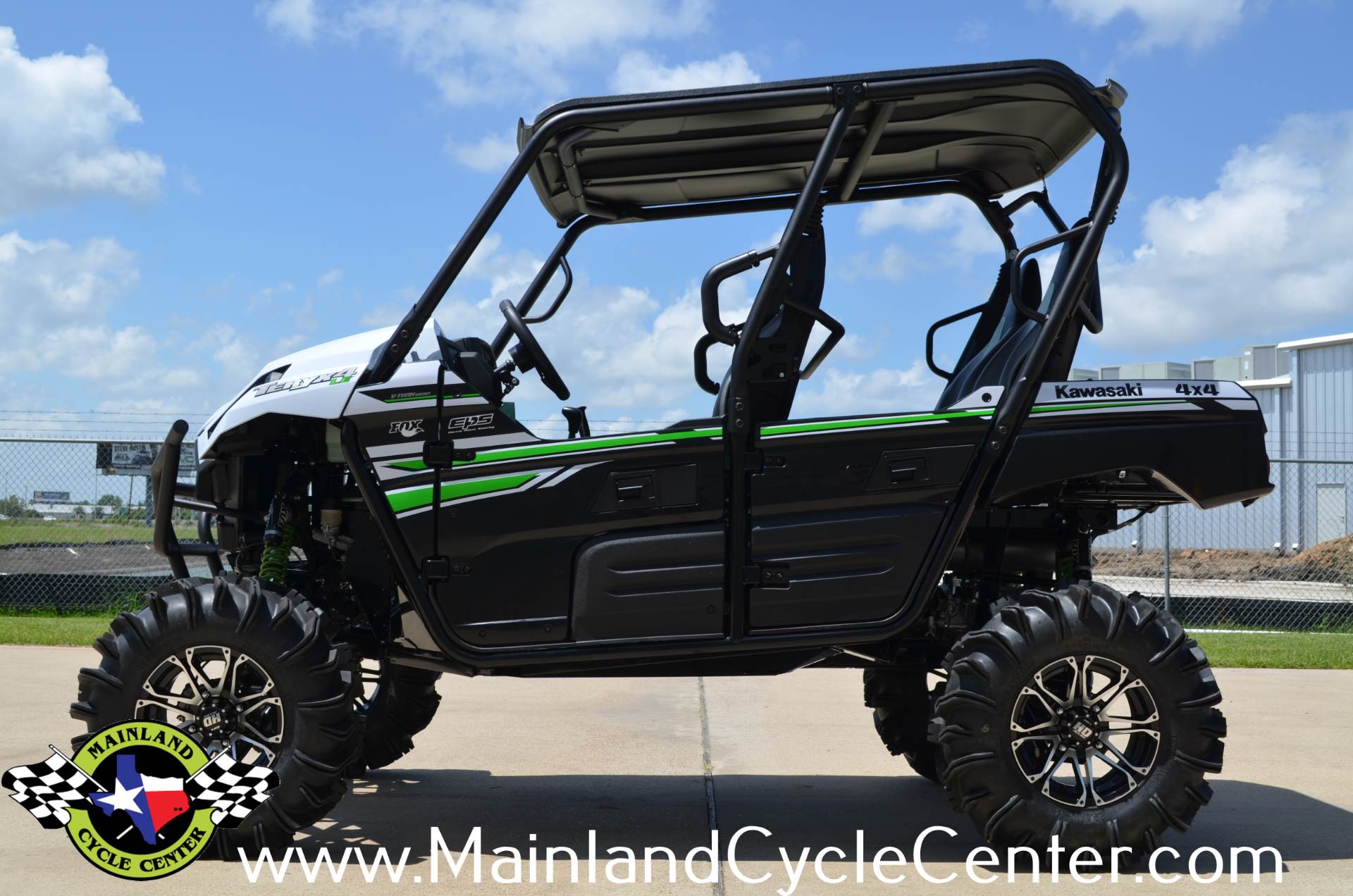 New 2017 Kawasaki Teryx4 LE Metallic Stardust White | Utility