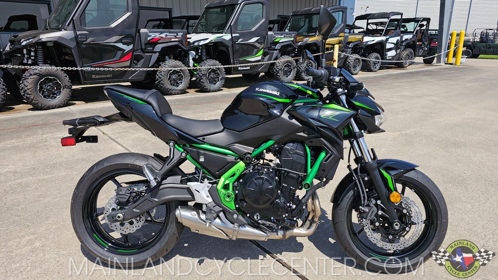 New 2025 Kawasaki Z650 ABS Metallic Spark Black / Green