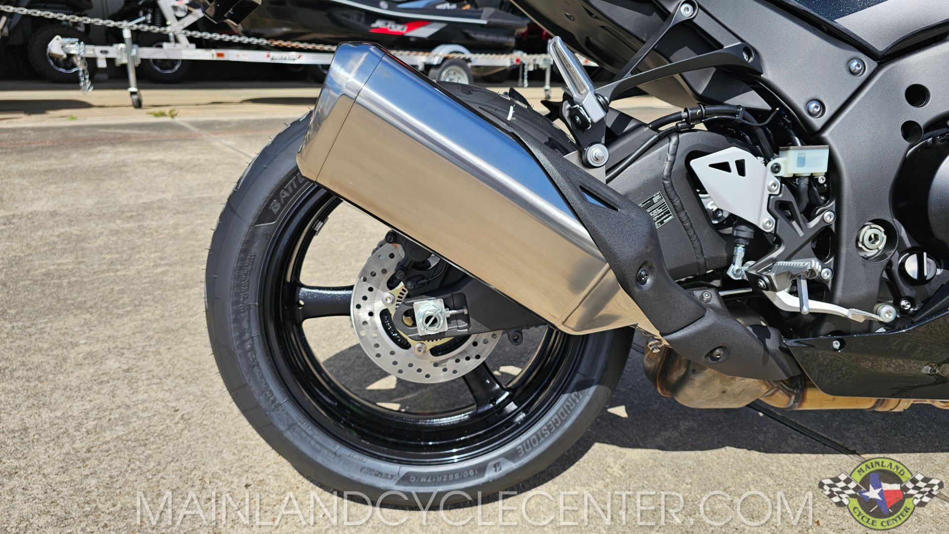 New 2026 Kawasaki Ninja® ZX™-10R ABS Metallic Matte Graphenesteel