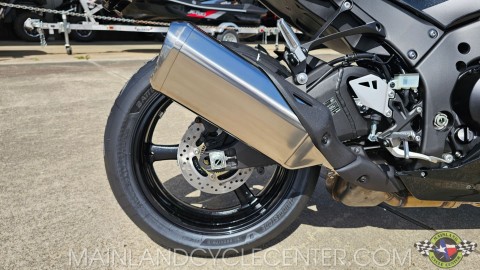 New 2026 Kawasaki Ninja® ZX™-10R ABS Metallic Matte Graphenesteel
