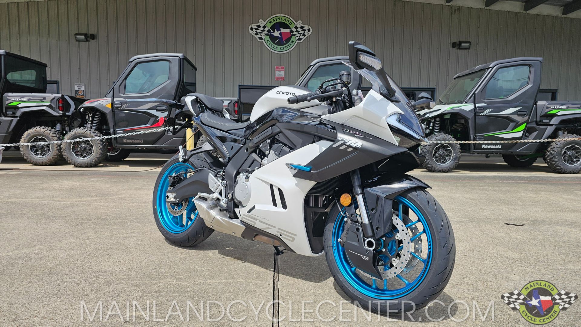 New 2025 CFMOTO 675SS Nebula White | Motorcycles in La Marque, TX