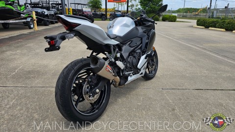 Used 2025 Kawasaki Ninja® ZX™-4RR ABS Metallic Matte Whitish