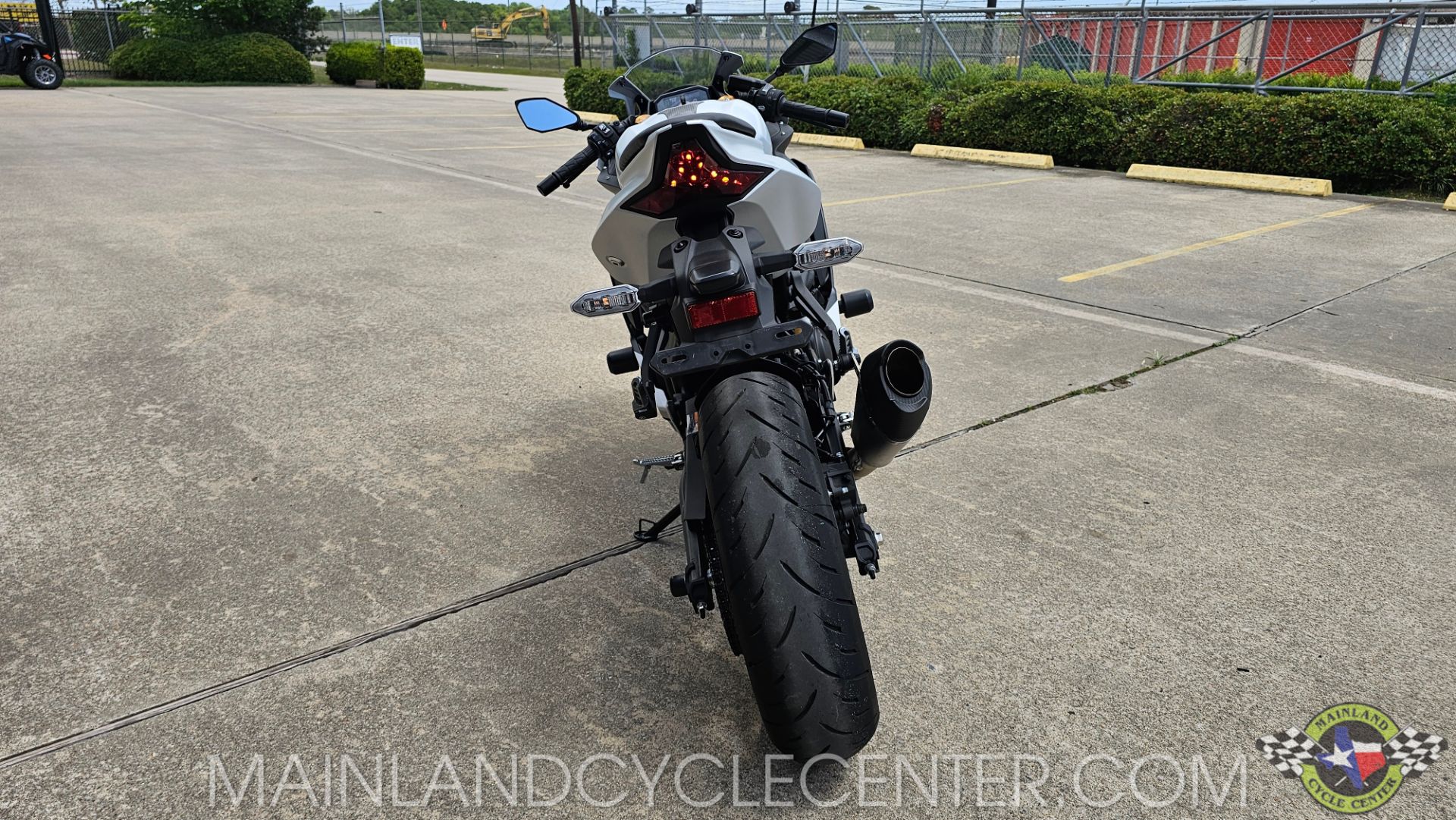 Used 2025 Kawasaki Ninja® ZX™-4RR ABS Metallic Matte Whitish