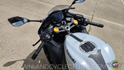 Used 2025 Kawasaki Ninja® ZX™-4RR ABS Metallic Matte Whitish