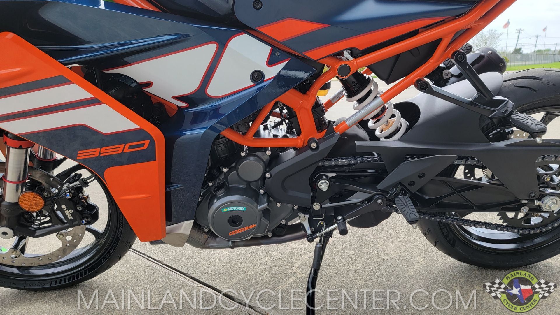 2024 KTM RC 390 11