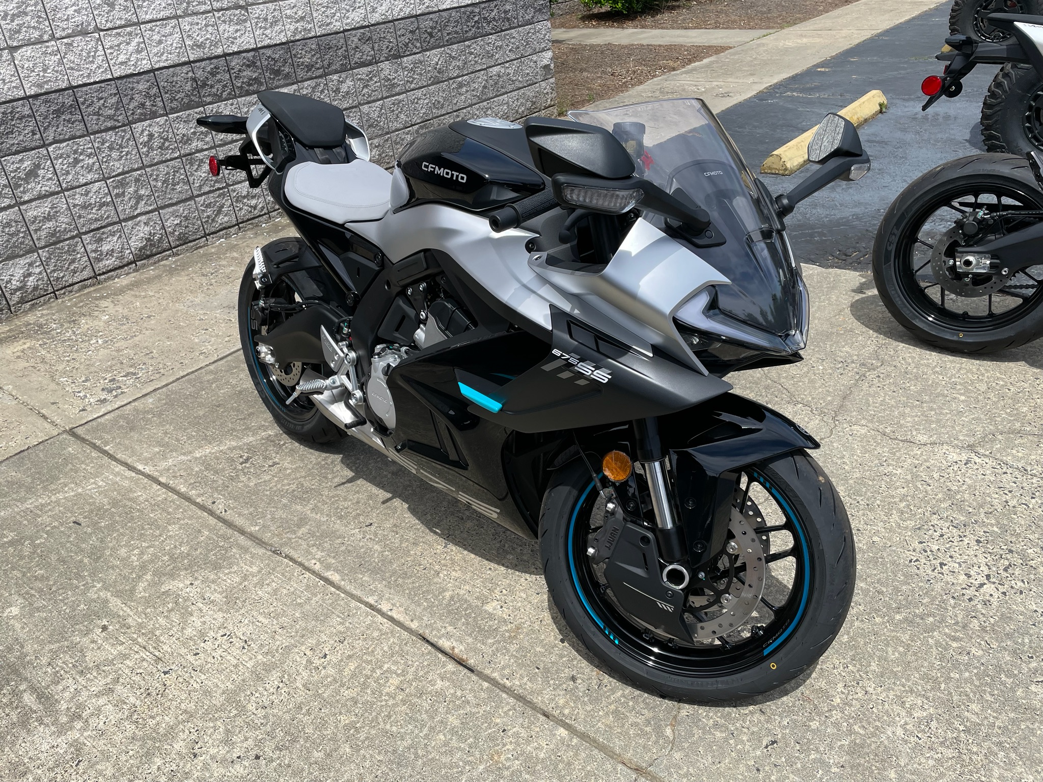 2026  675SS 7
