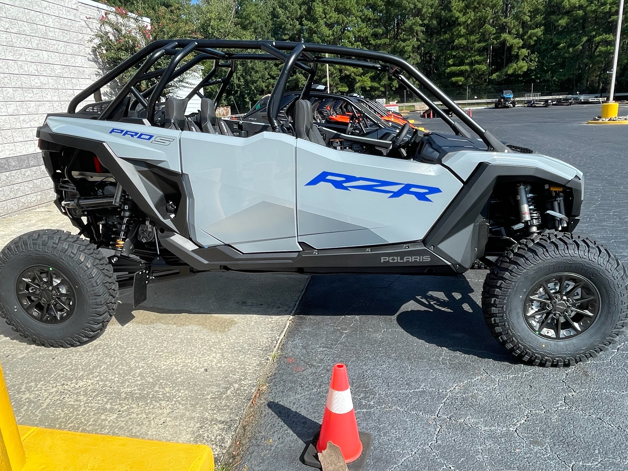 2026 Polaris RZR PRO S 4 Sport 6