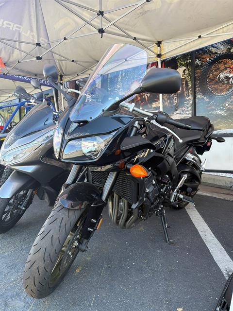 2009 Yamaha FZ1 — photo 1 of 8