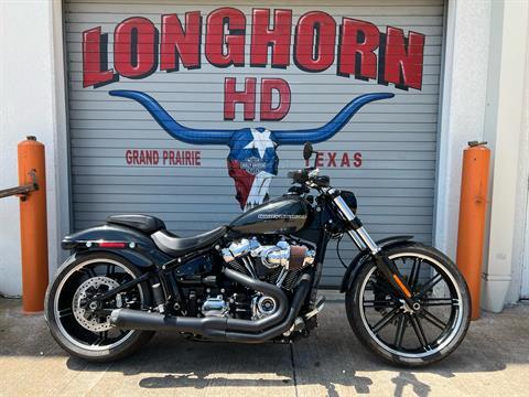 Certified Pre-Owned 2018 Harley-Davidson Breakout® 114 Black
