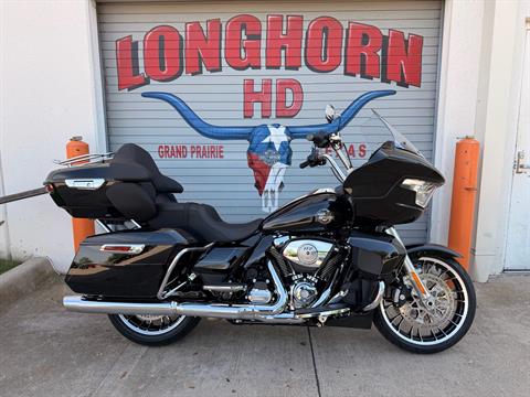 New 2026 Harley-Davidson Road Glide® Limited Vivid Black (Chrome