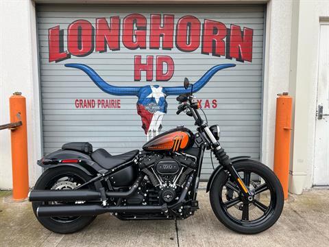 harley davidson ブラック×ホワイト×ブルー　ビンテージ Breakout® | Boswell's Harley-Davidson®