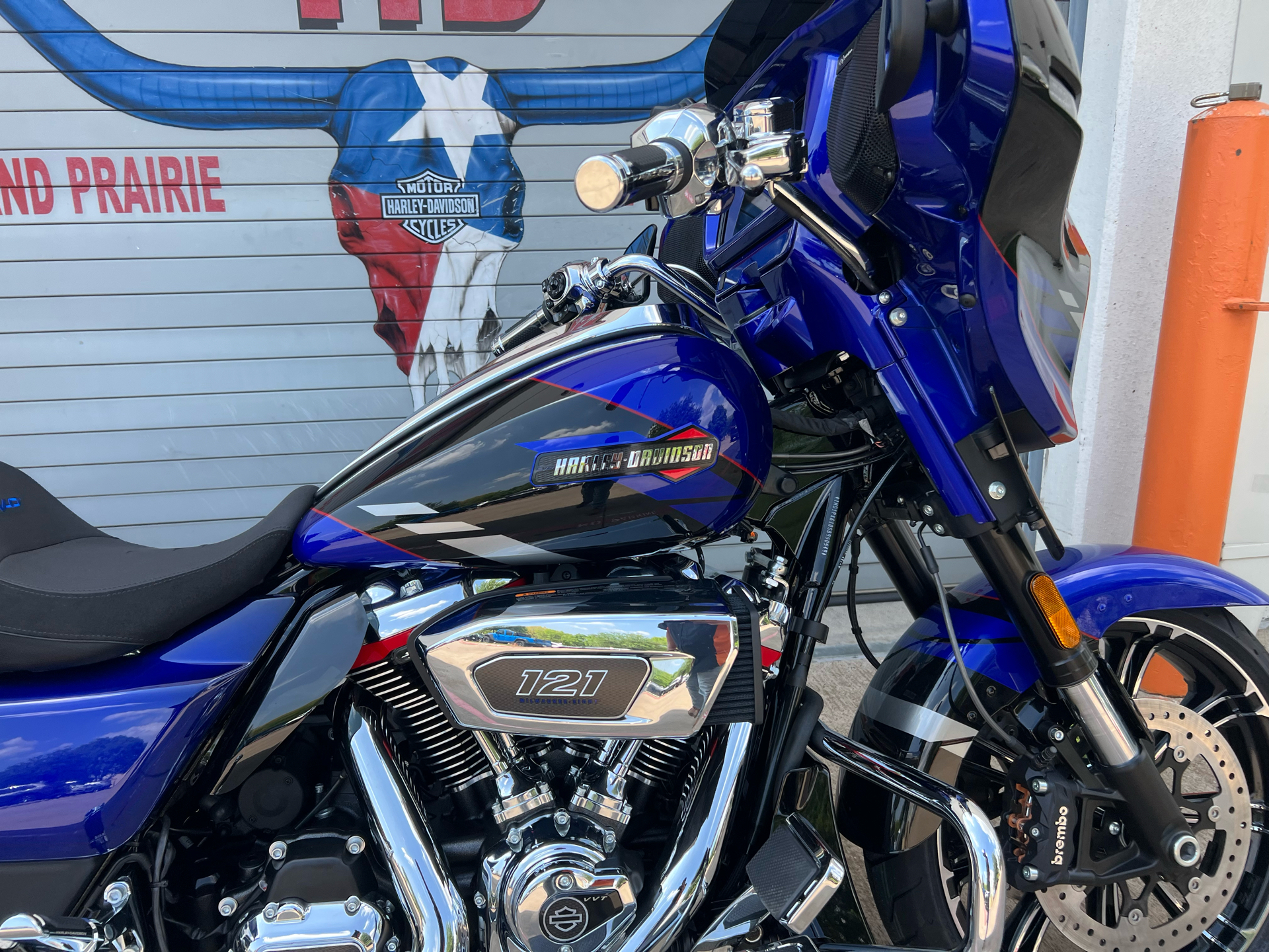 New 2025 Harley-Davidson CVO™ Street Glide® Blue Streak