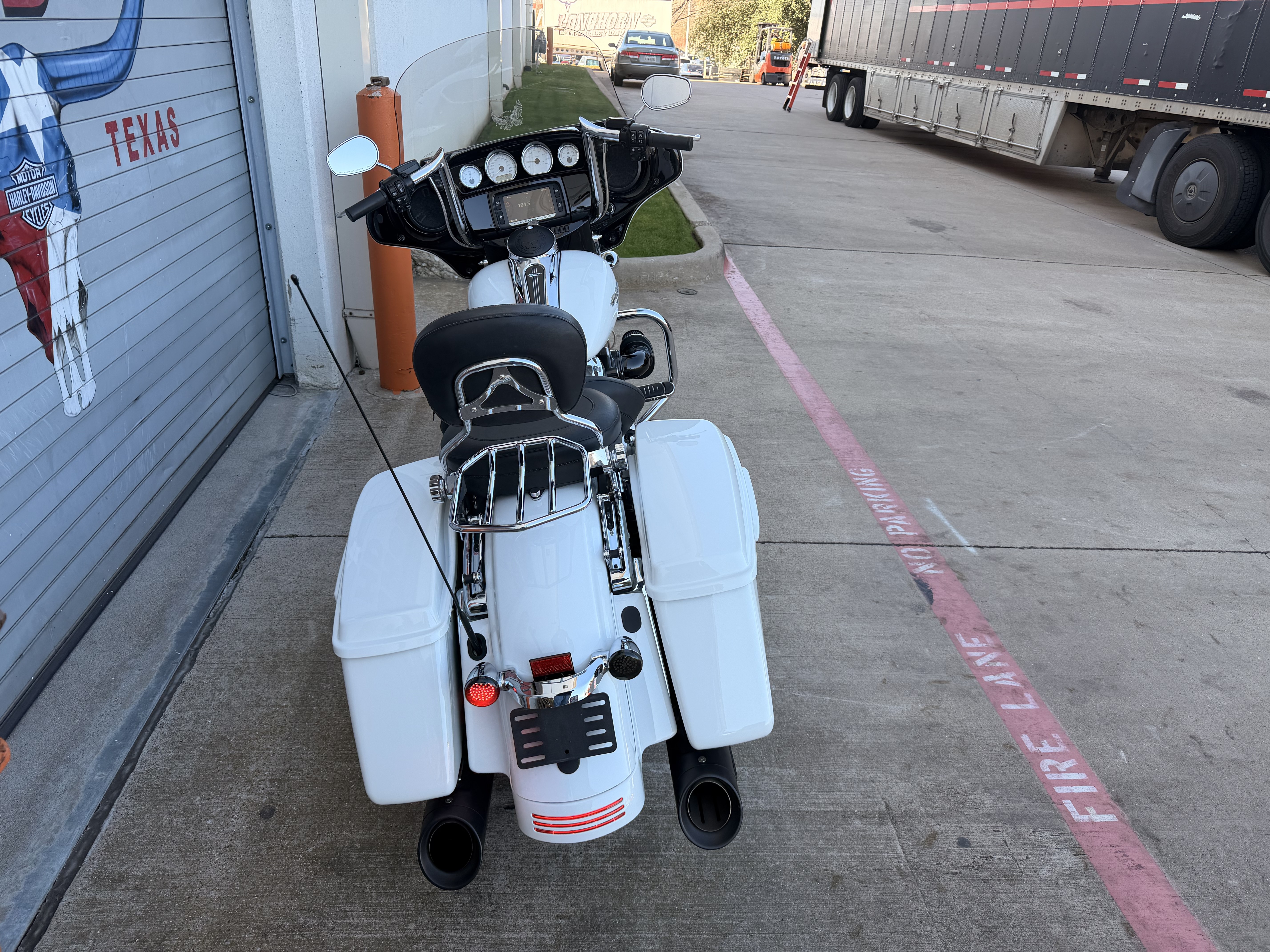 Used 2017 Harley-Davidson Street Glide® Special Crushed Ice Pearl