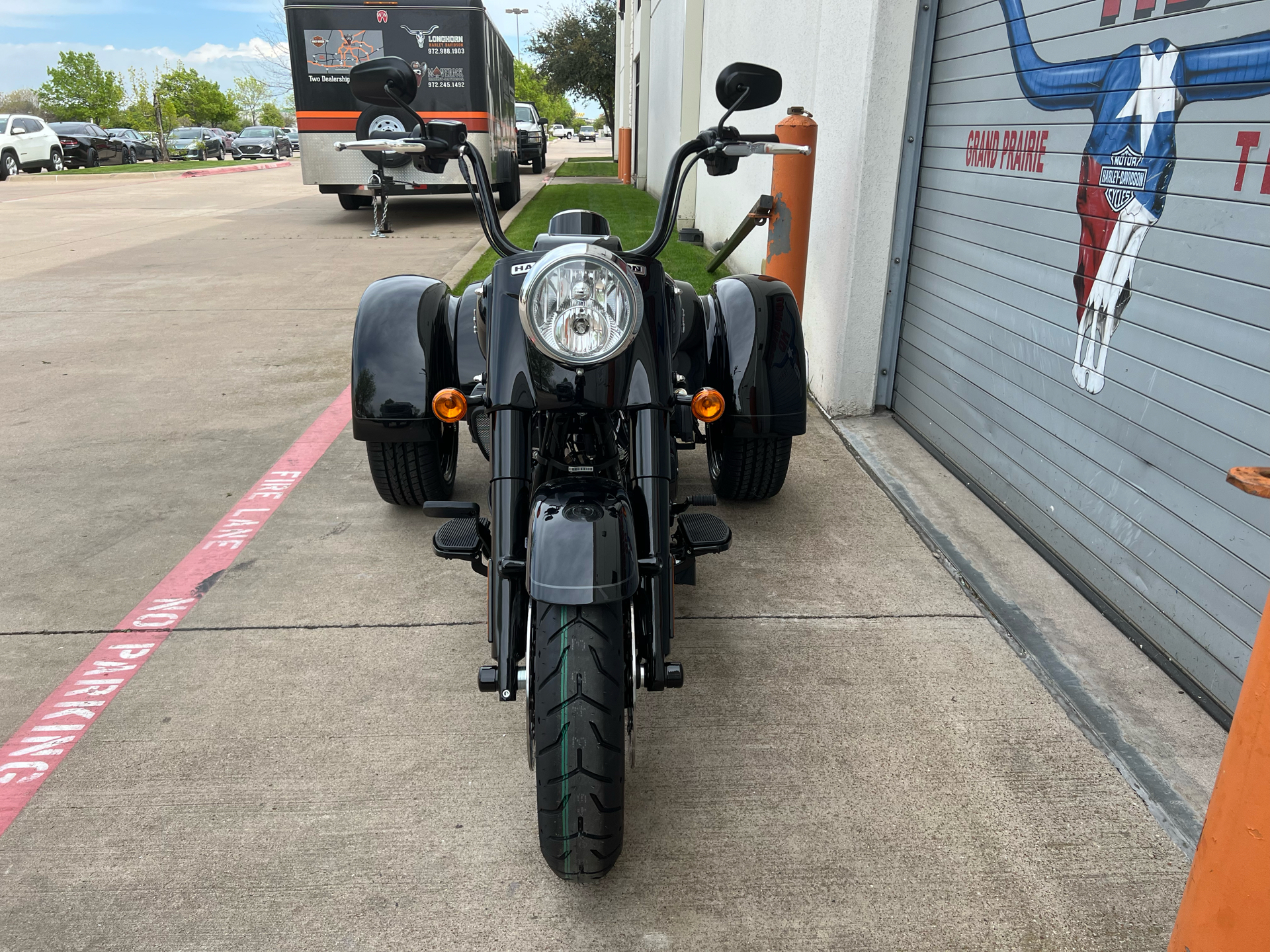 New 2025 Harley-Davidson Freewheeler® | Motorcycles in