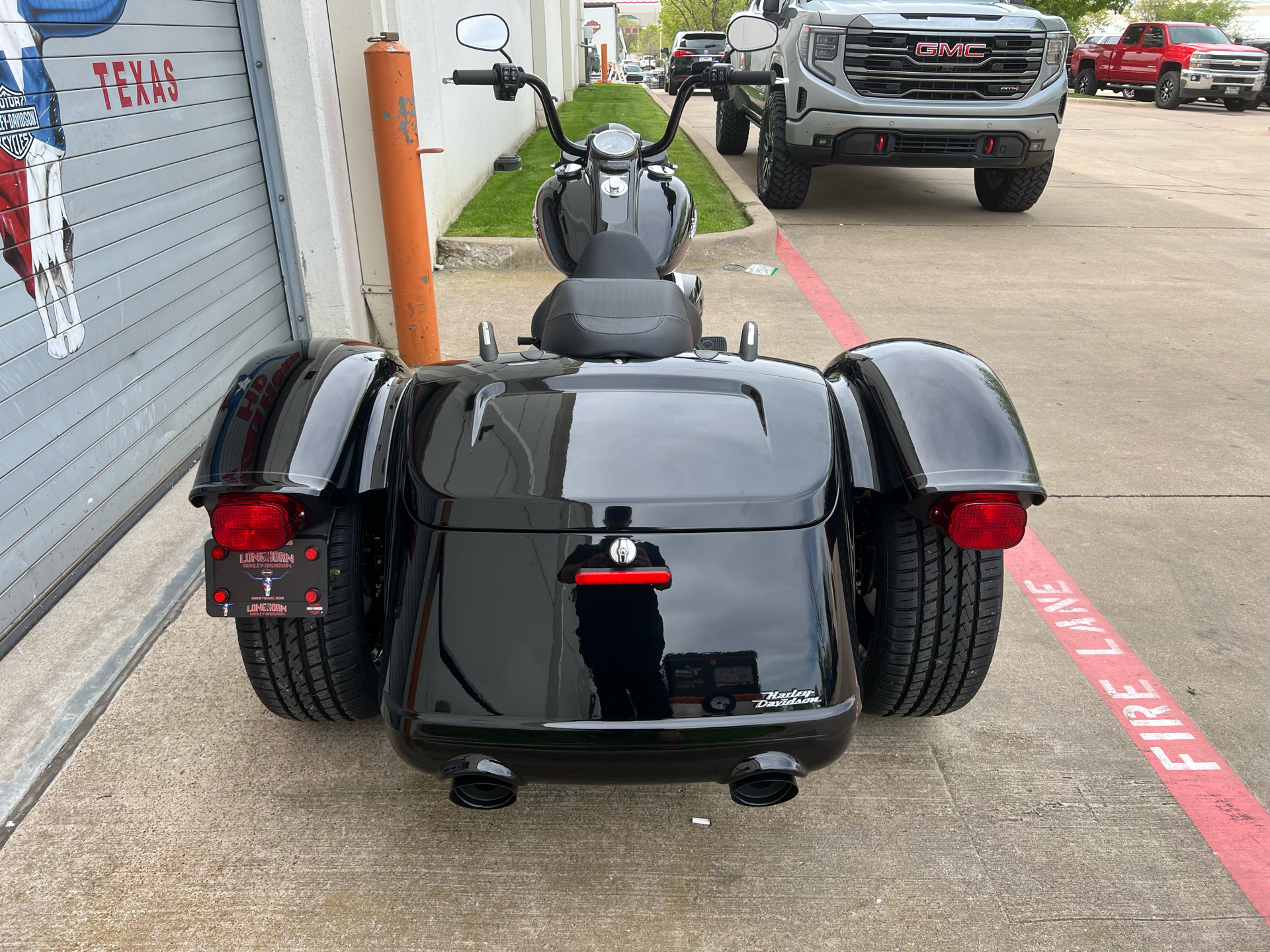 New 2024 Harley-Davidson Freewheeler® Vivid Black