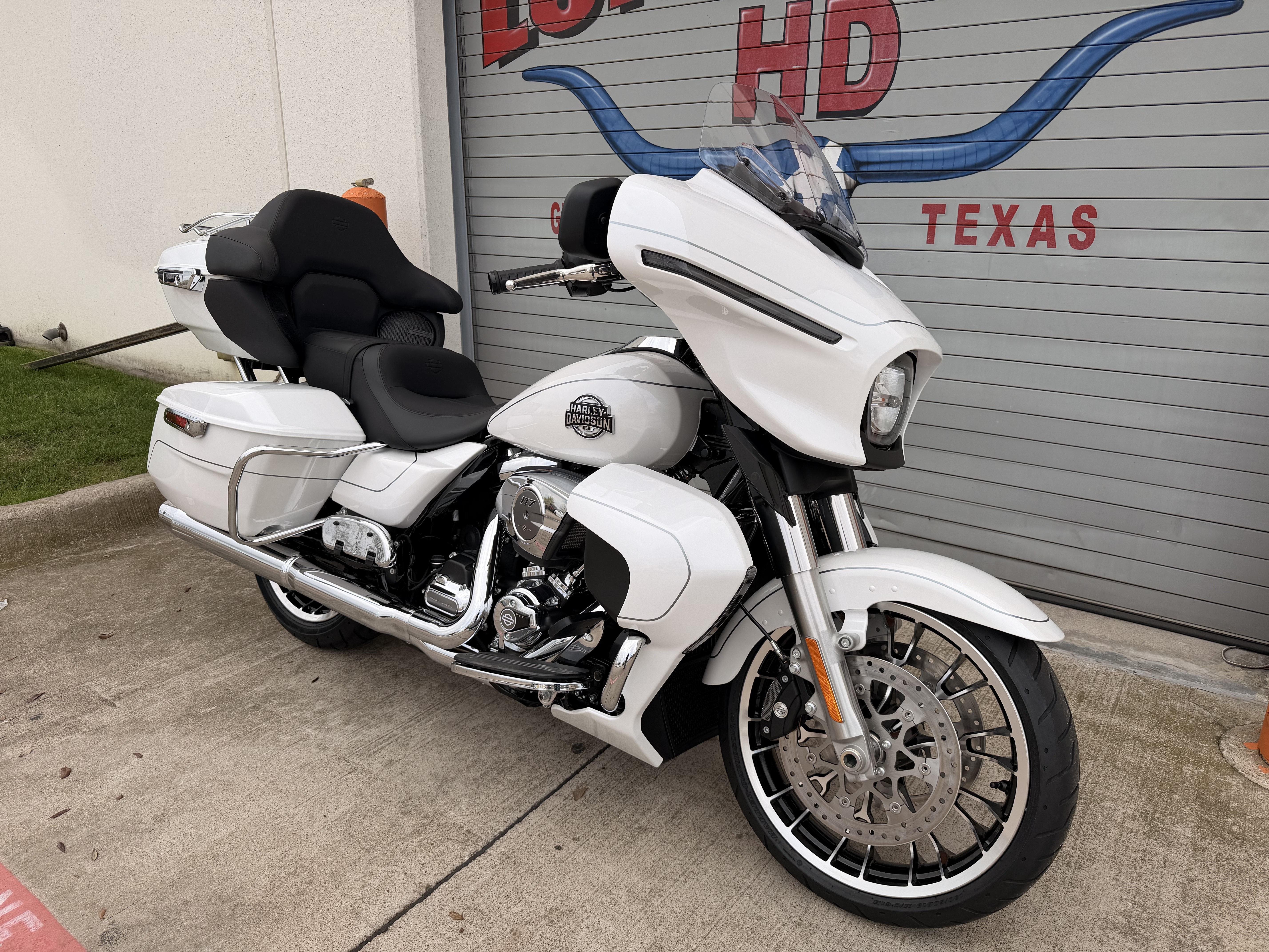 New 2026 Harley-Davidson Street Glide® Limited White Onyx Pearl