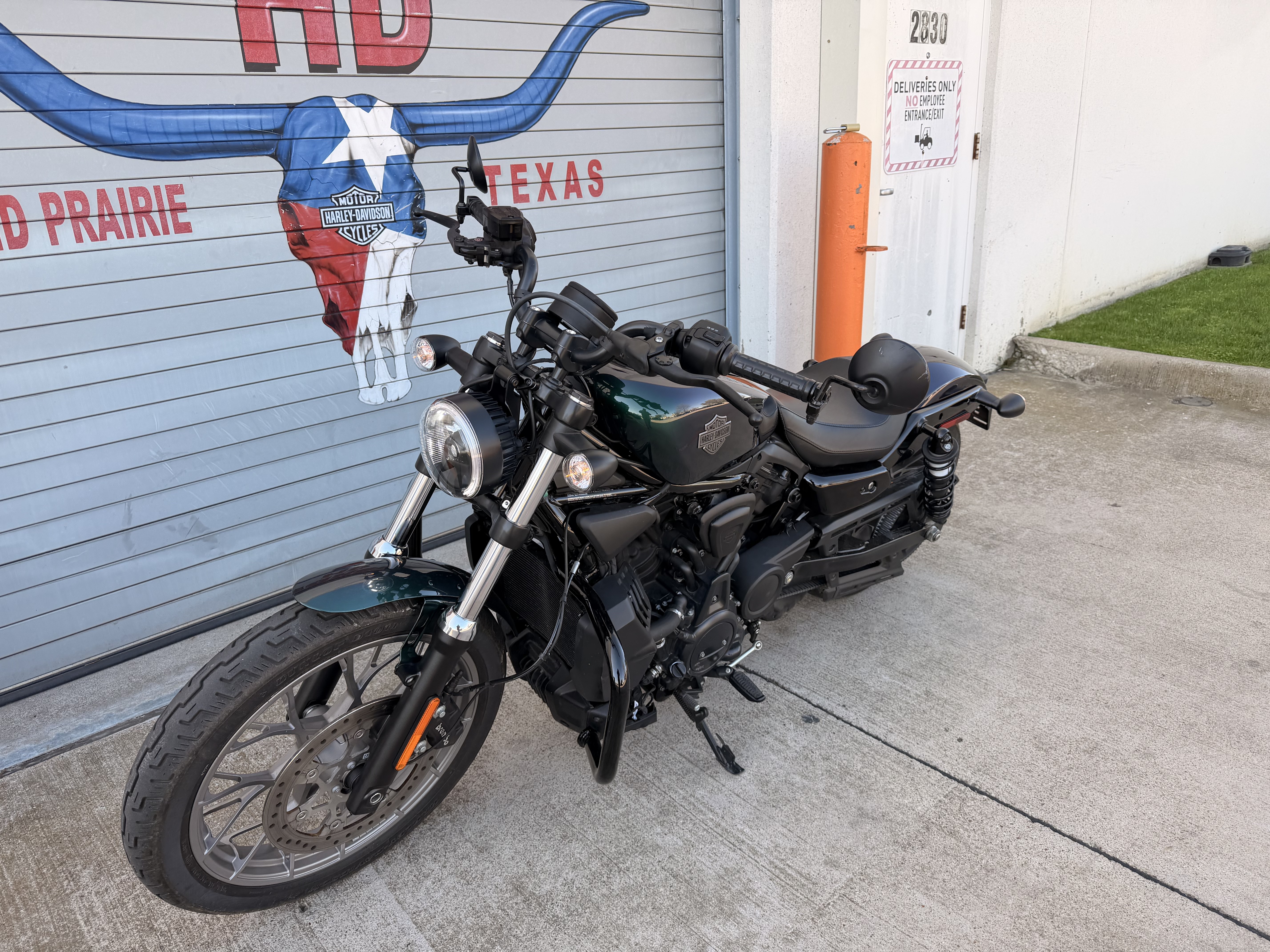 Certified Pre-Owned 2025 Harley-Davidson Nightster® Snake Venom