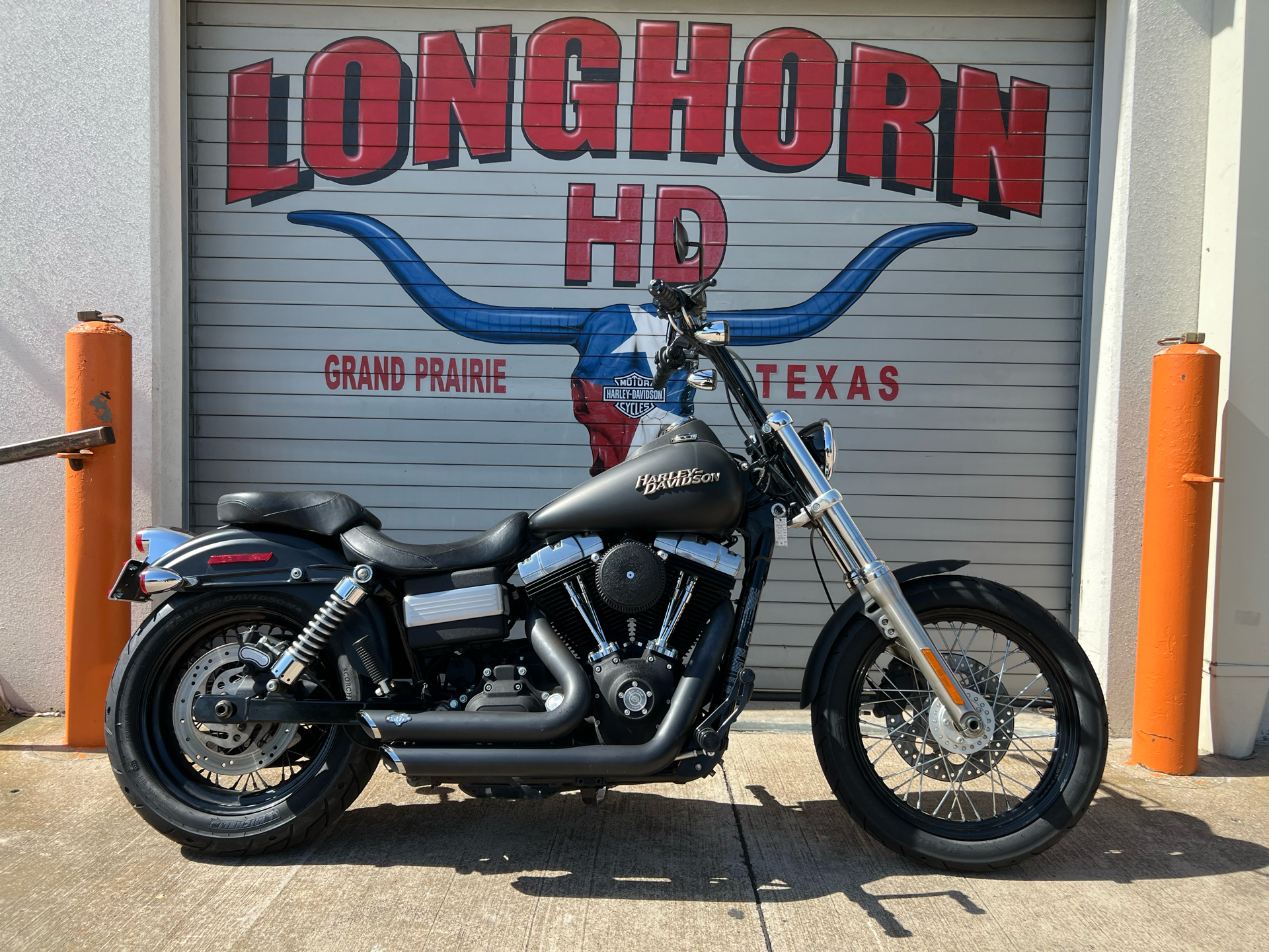 Harley Street Bob Denim Black Used 2017 Harley-Davidson Street Bob