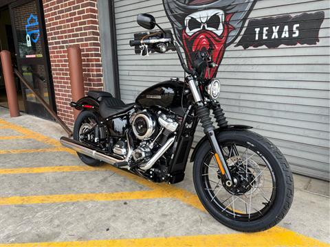 New 2025 Harley-Davidson Street Bob® Vivid Black with Laced