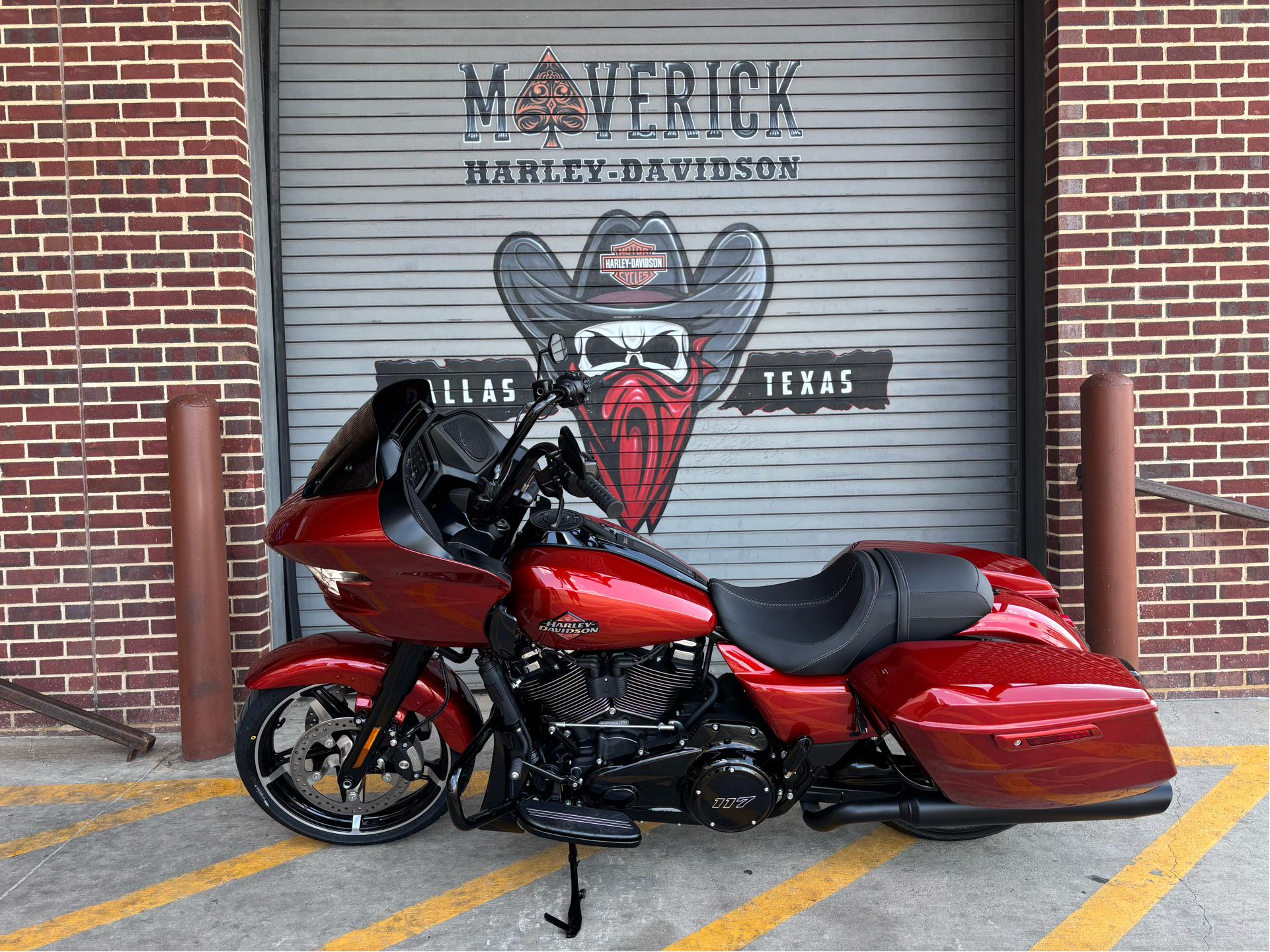 New 2025 Harley-Davidson Road Glide® Whiskey Firestorm (Black