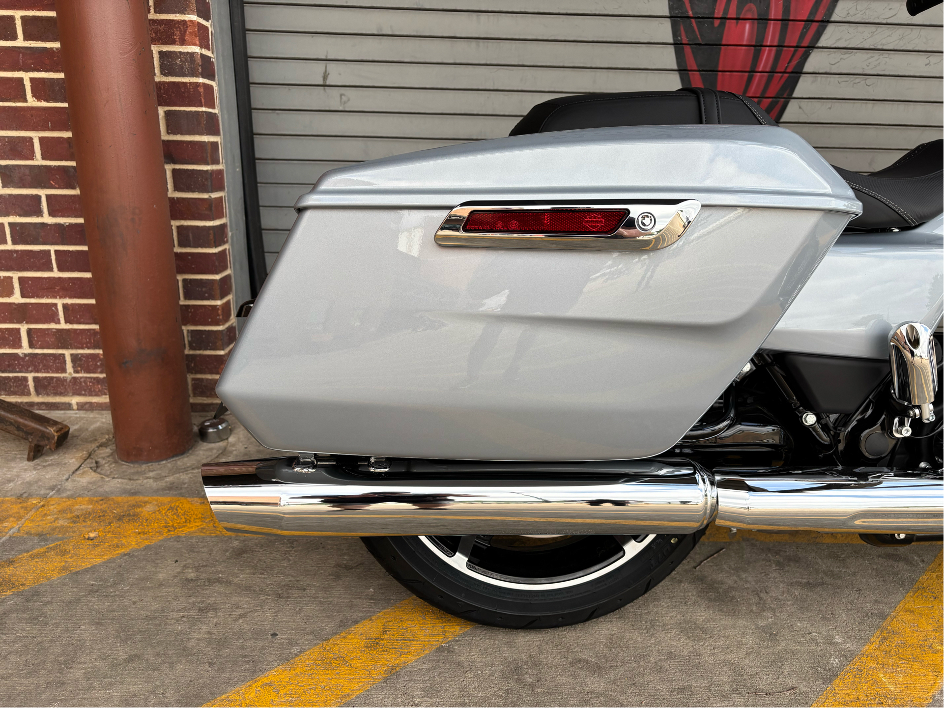 New 2025 Harley-Davidson Road Glide® Atlas Silver Metallic (Chrome