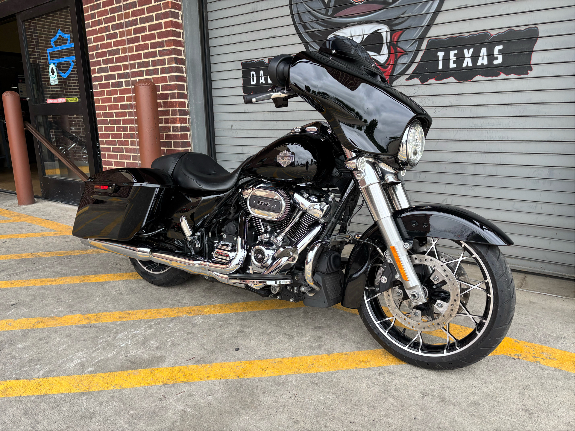 Certified Pre-Owned 2021 Harley-Davidson Street Glide