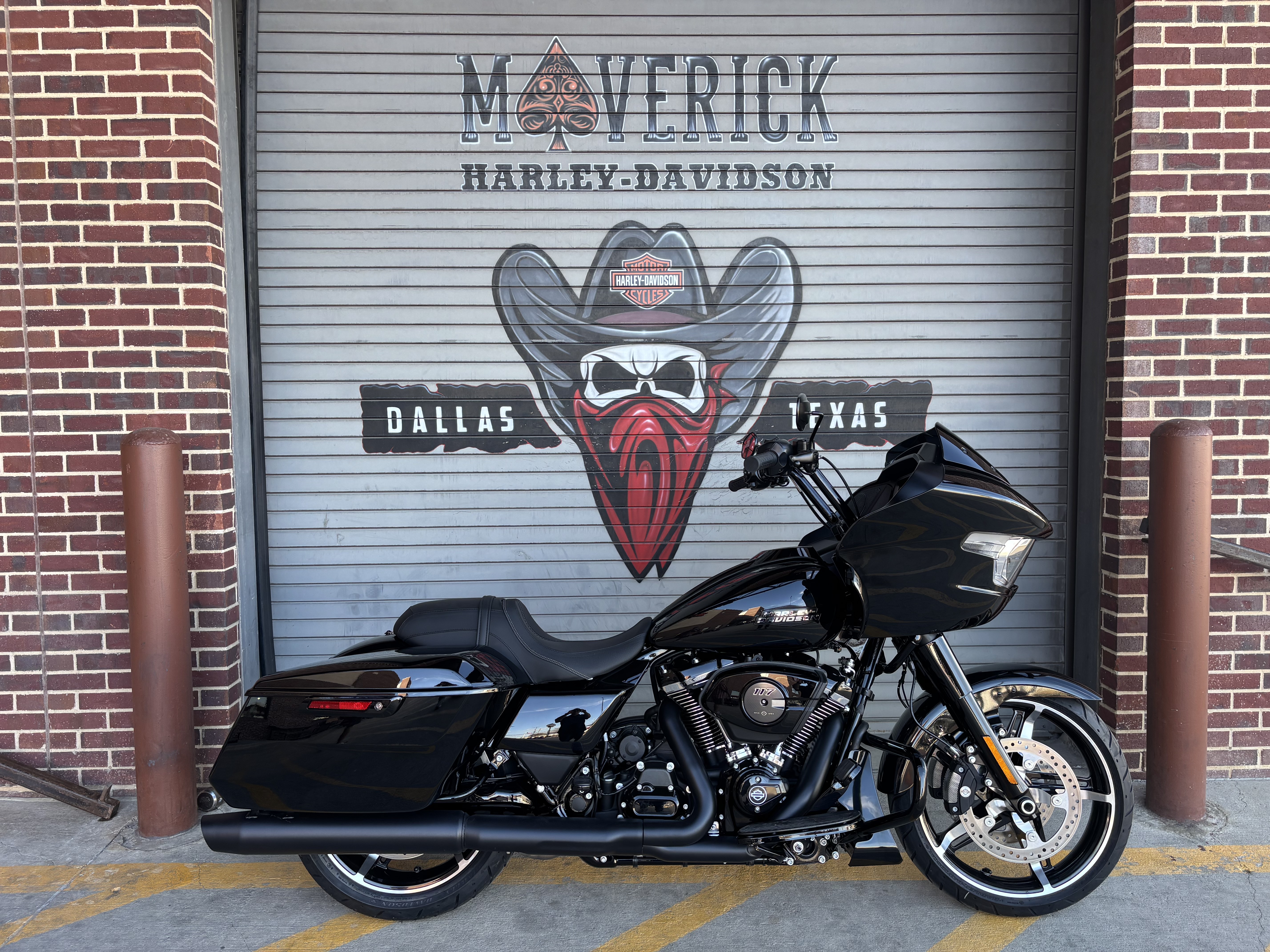 New 2026 Harley-Davidson Road Glide® Vivid Black Black Two-Up