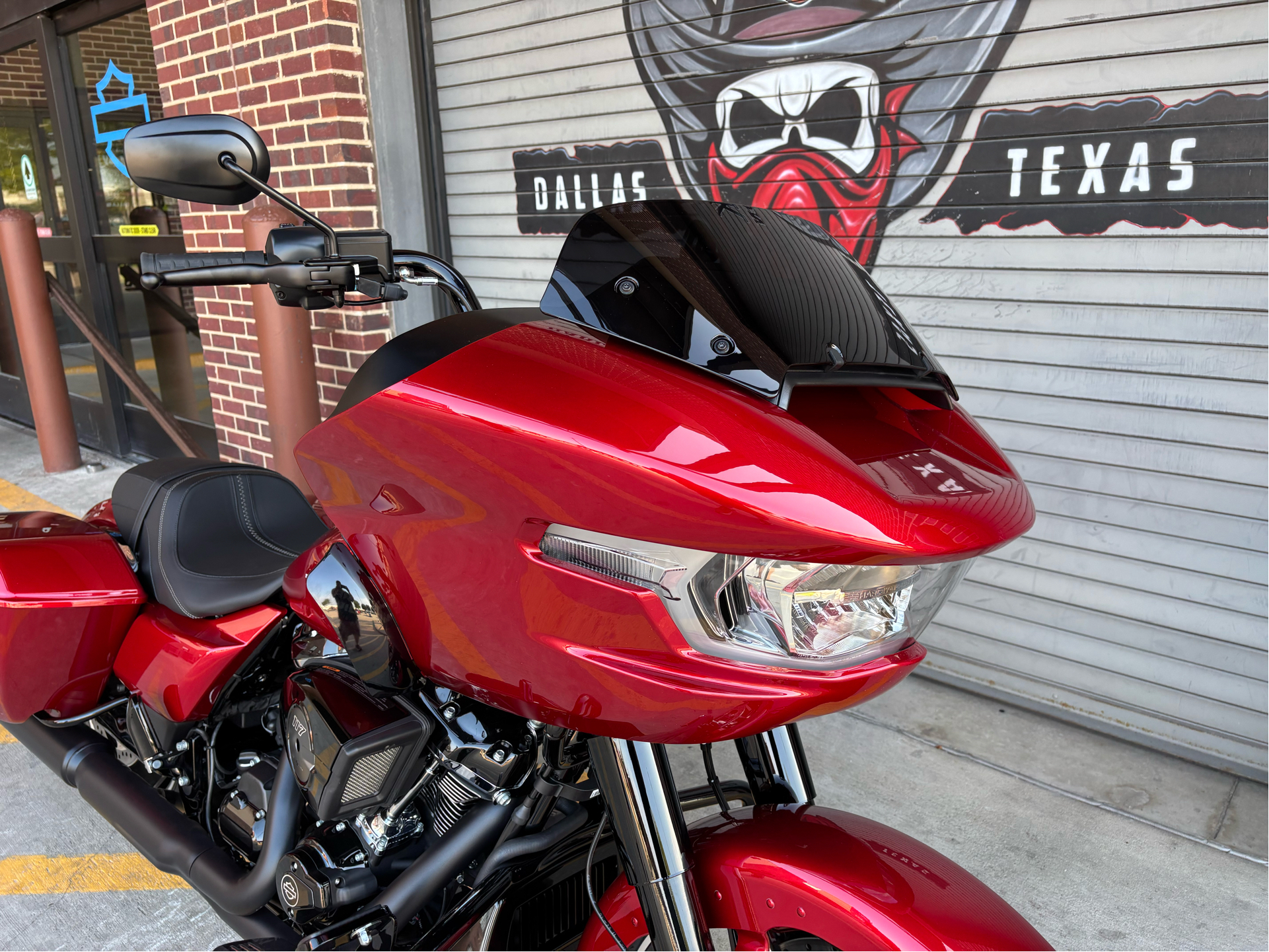 New 2025 Harley-Davidson Road Glide® Brilliant Red (Black Finish