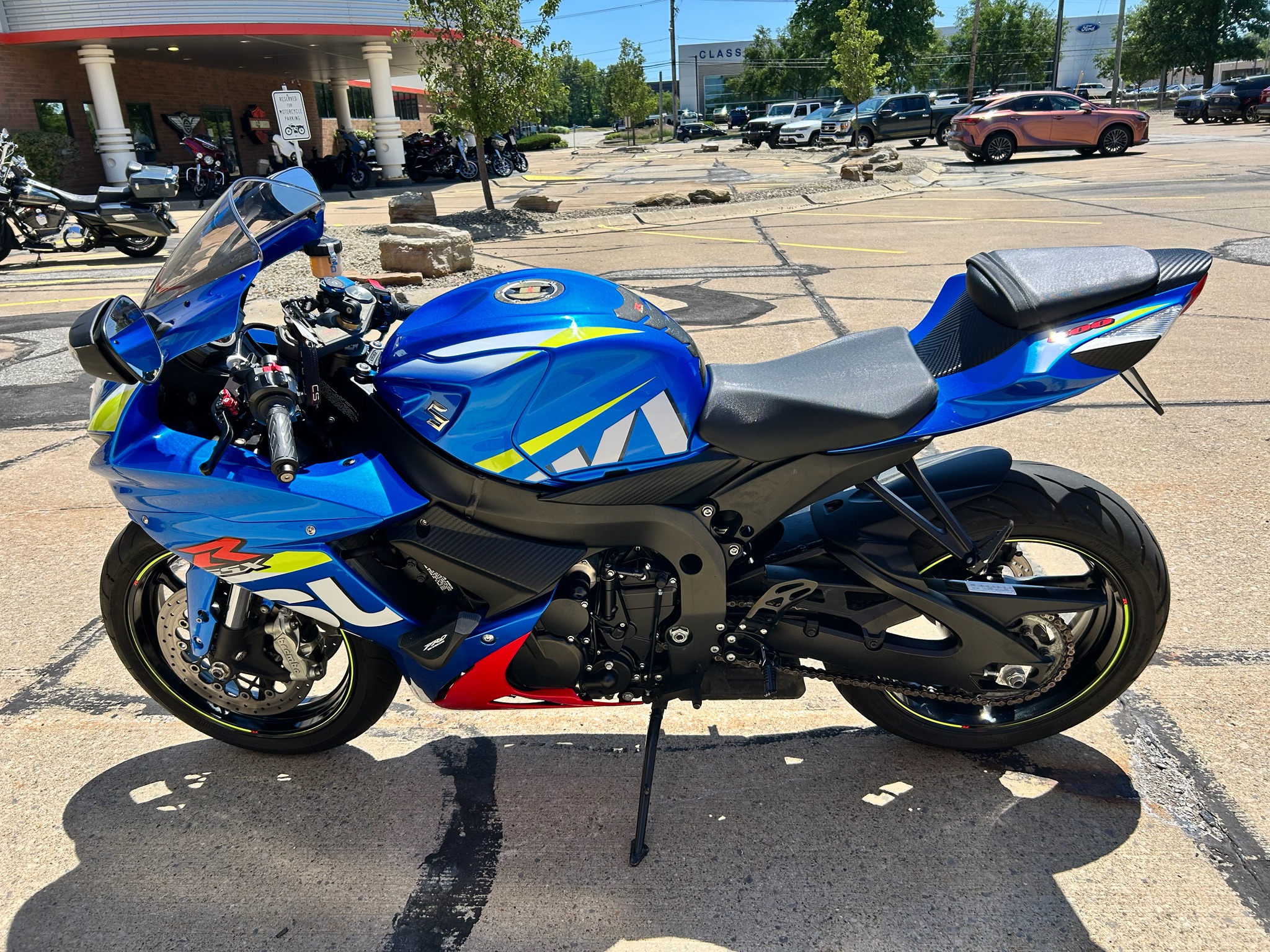 2016 Suzuki GSX-R600 2