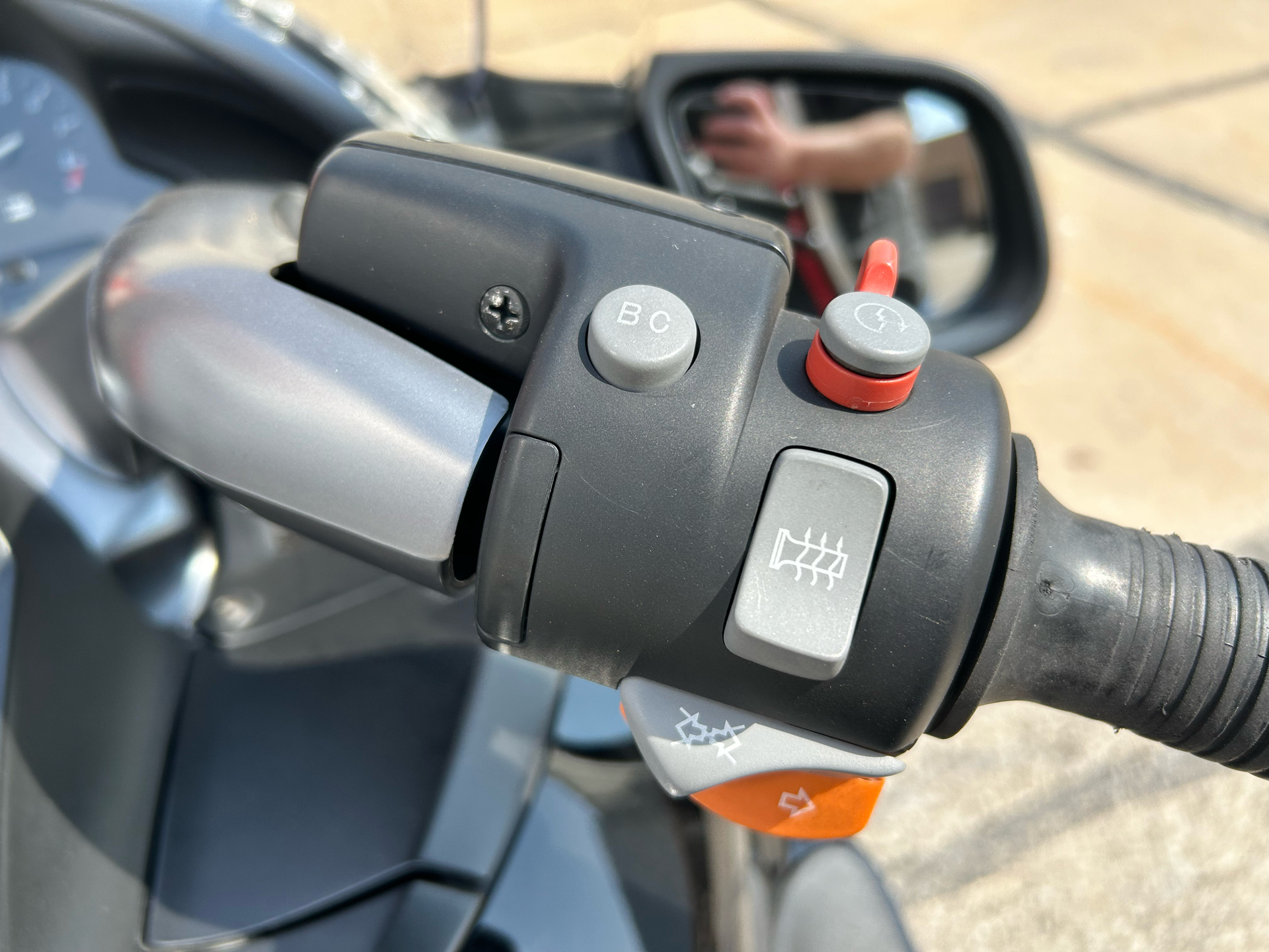 2004 BMW K 1200 LT in Mentor, Ohio - Photo 10