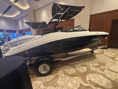 2027 Yamaha AR182
