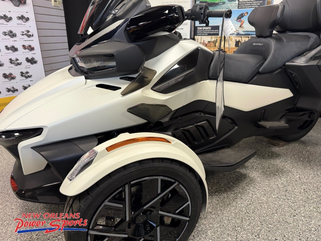 2026 Can-Am™ Spyder RT Sea-to-Sky 2