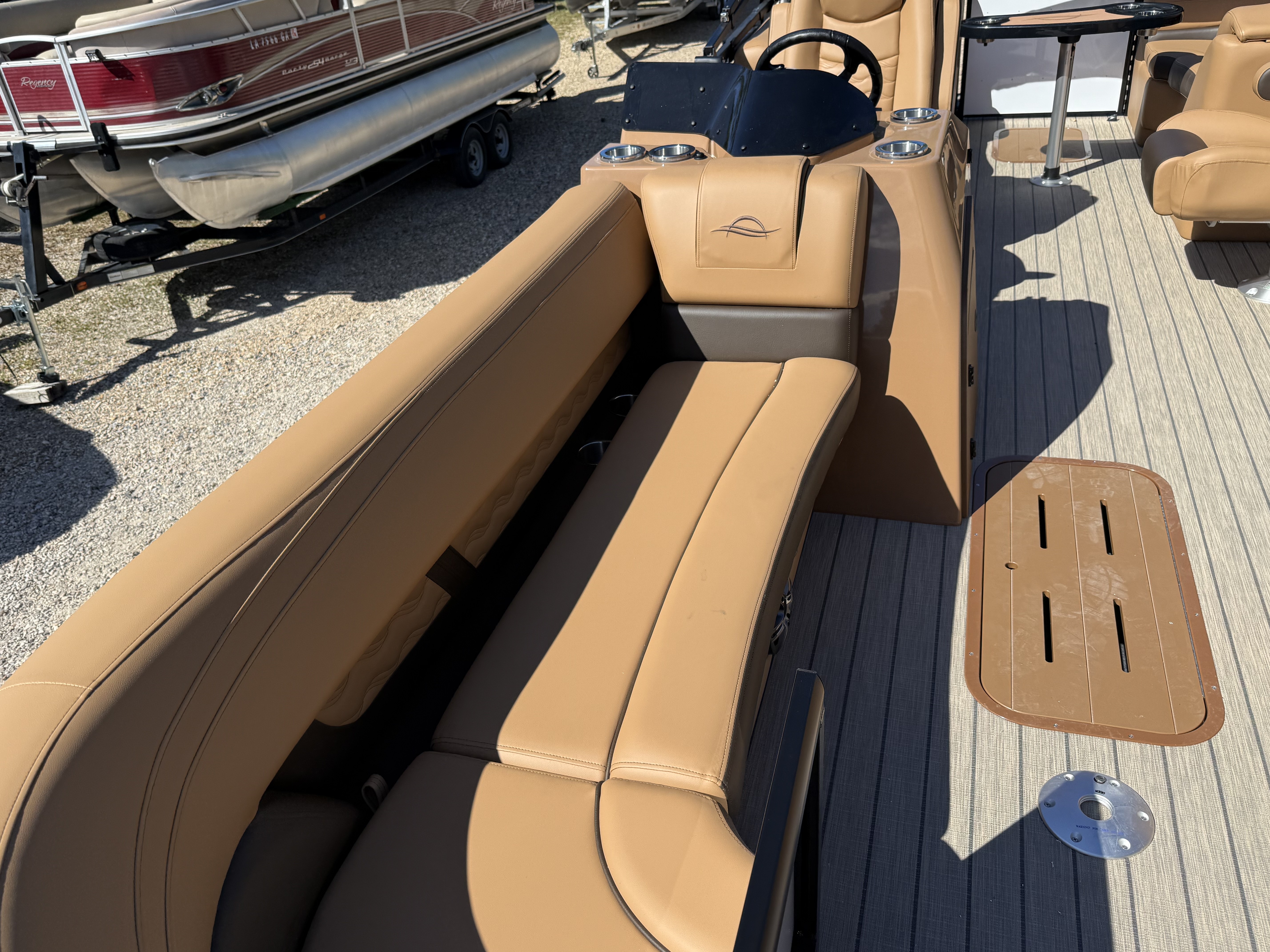 New 2025 SunCatcher Fusion 322 RC Power Boats Outboard in Kenner