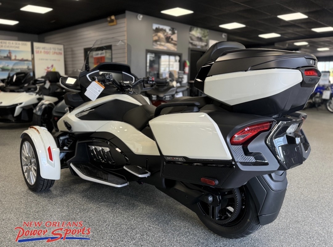 2026 Can-Am™ Spyder RT Limited 3