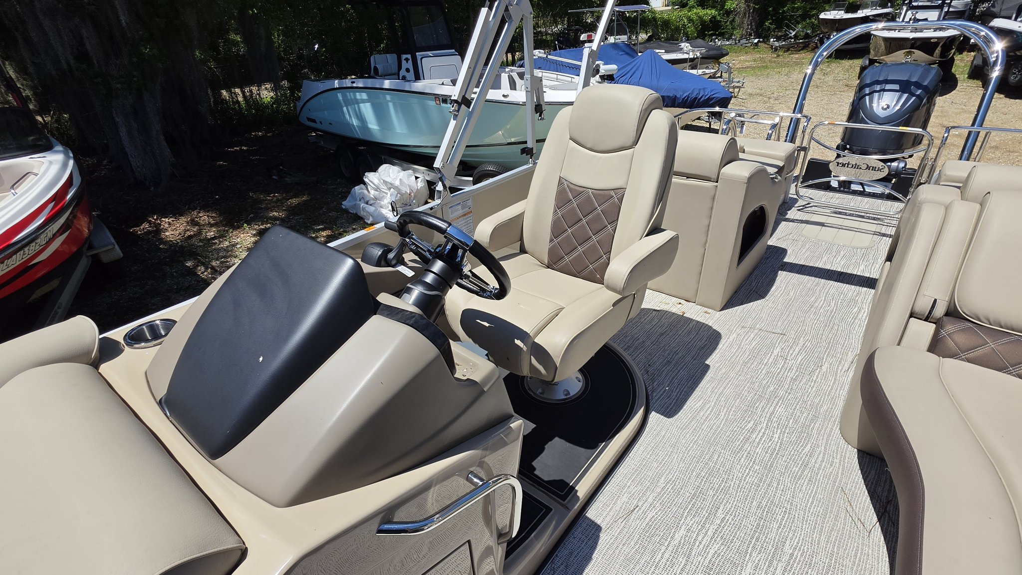 New 2025 SunCatcher Elite 326 SS Power Boats Outboard in Kenner