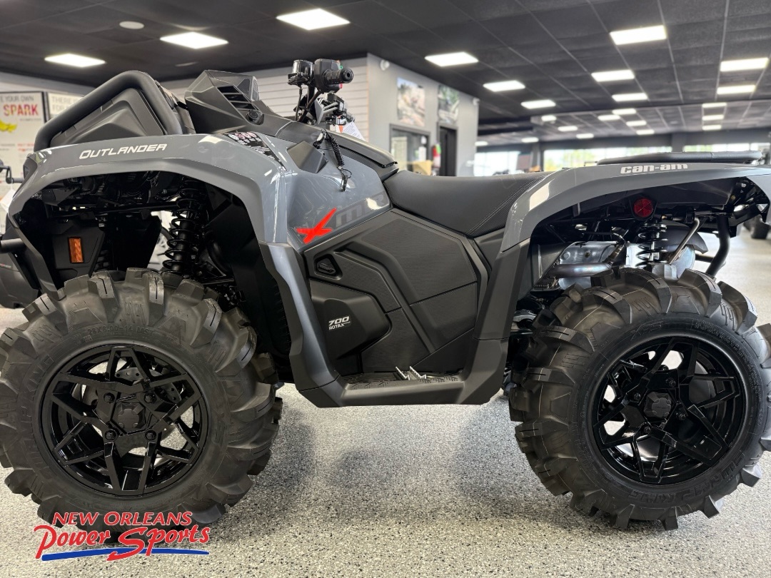 2027 Outlander X MR 700