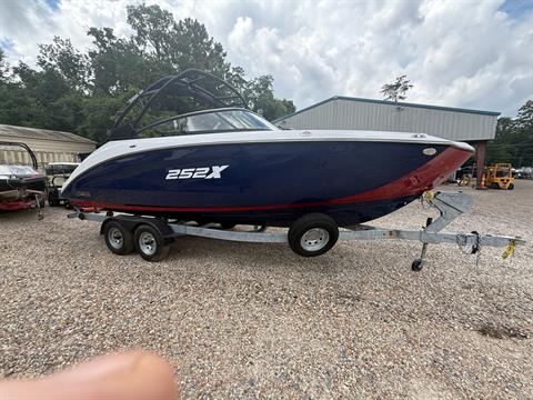 2025 Yamaha 252XE
