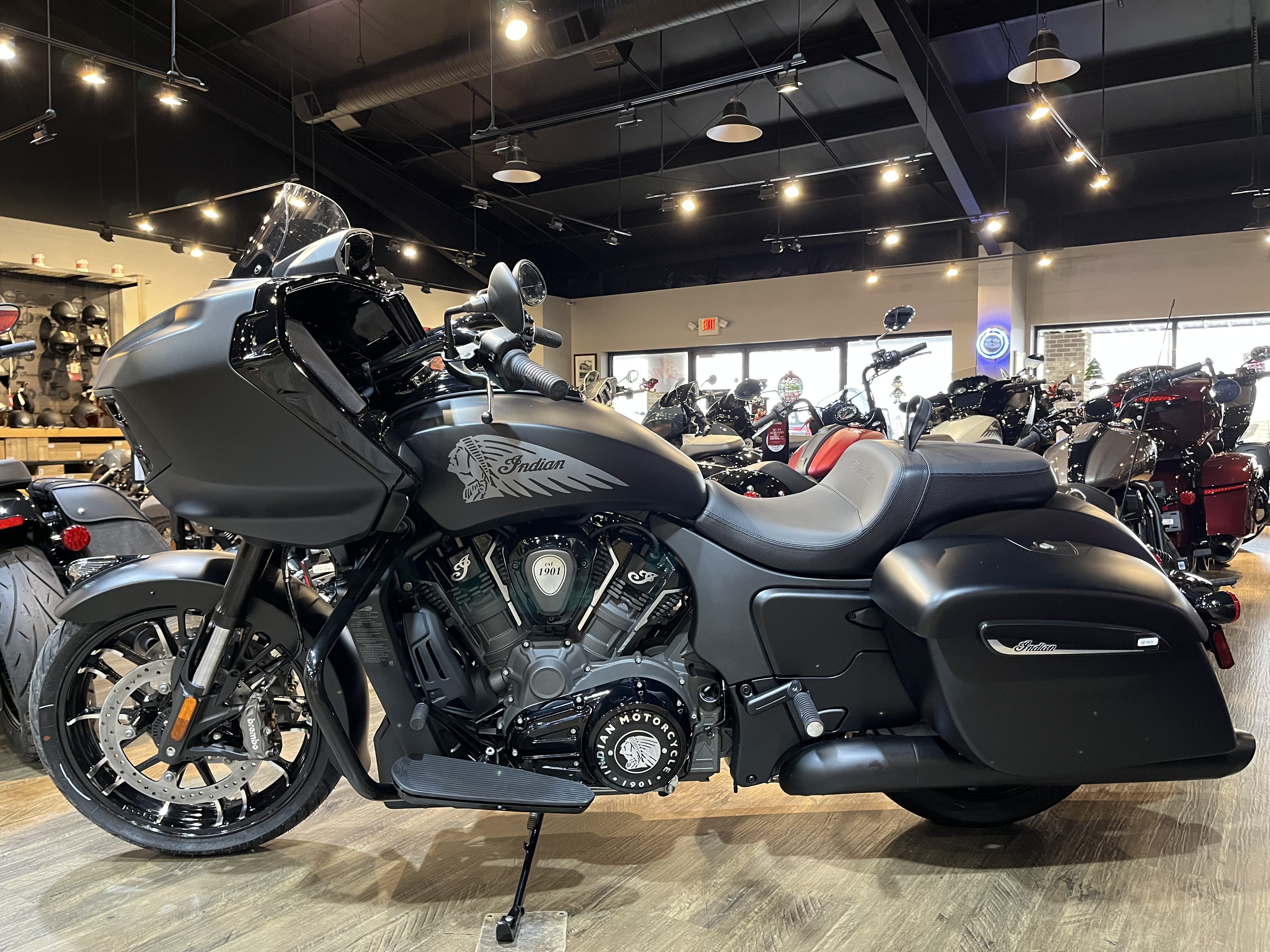 New 2026 Indian Motorcycle Challenger® Dark Horse®, Hopkinsville