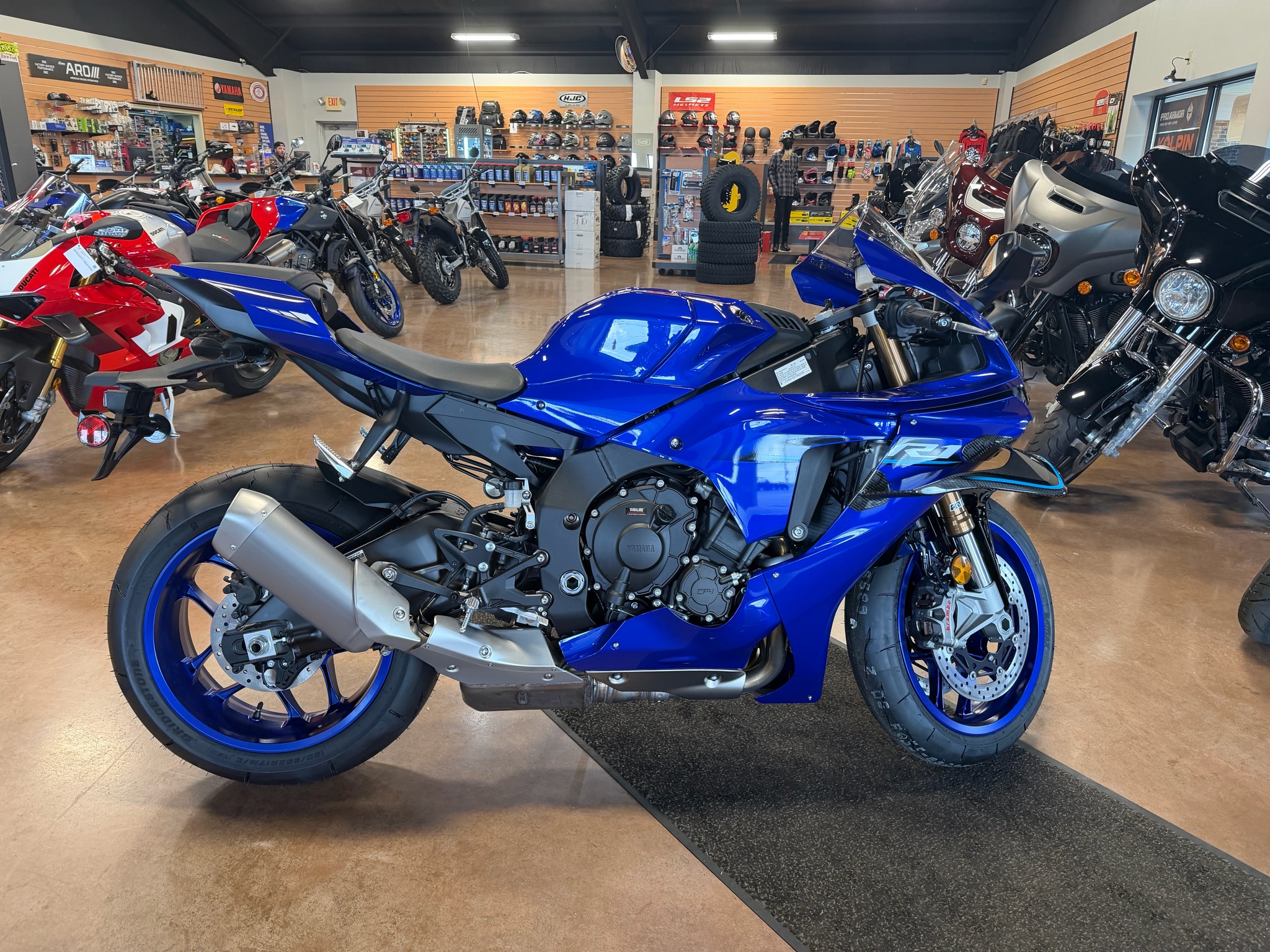 2026 YZF-R1