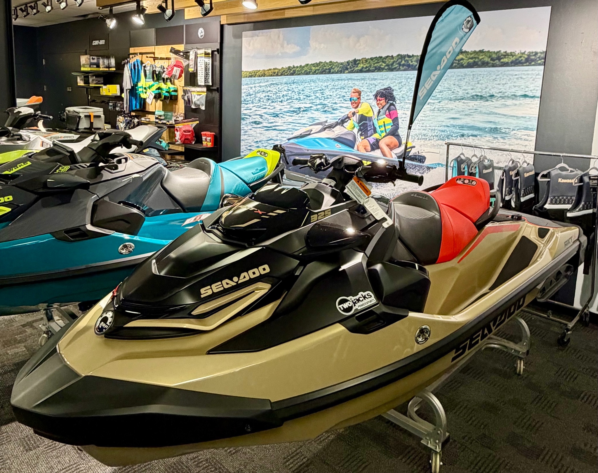 2025 Sea-Doo RXT-X 325 + Tech Package 1