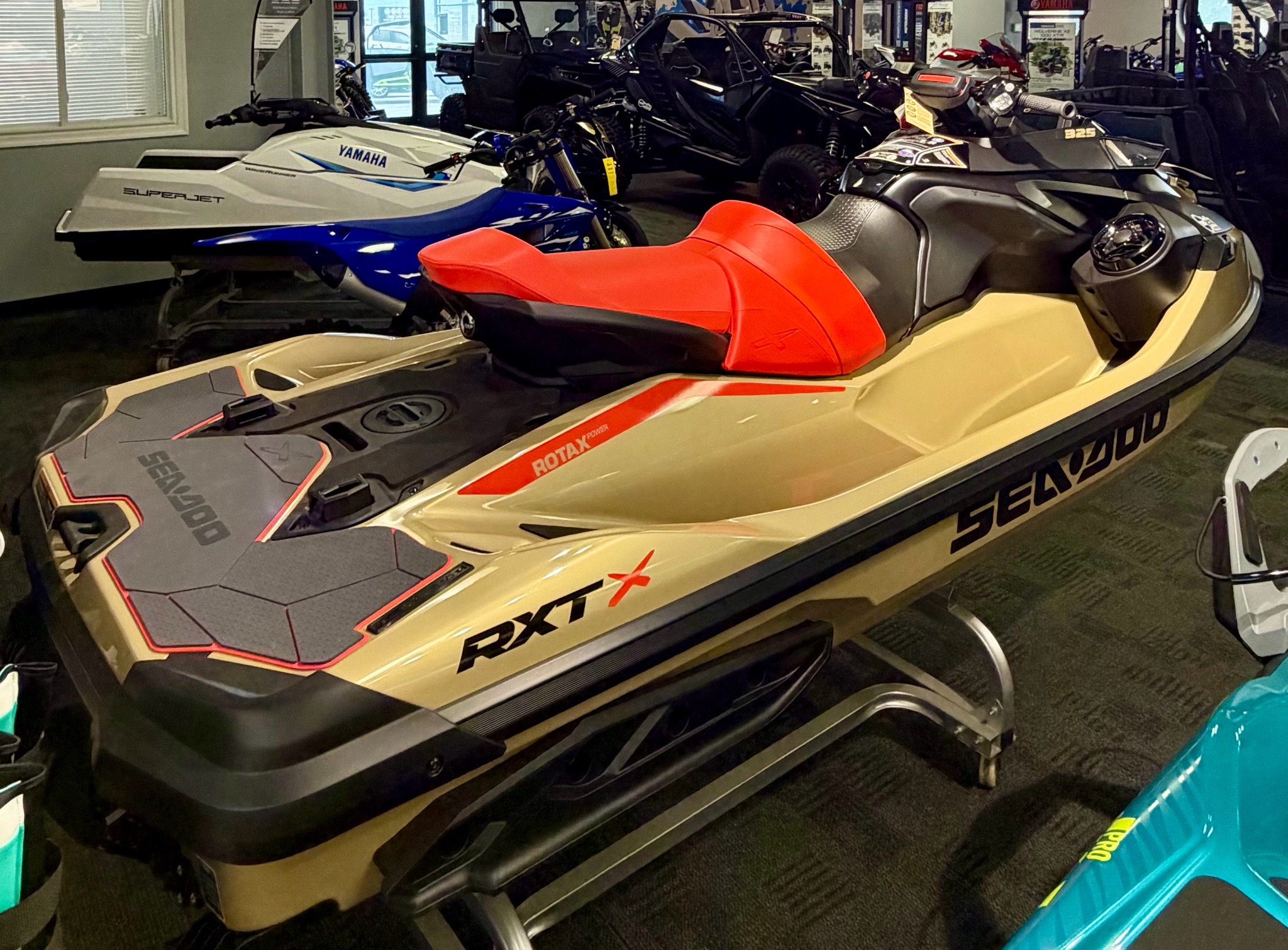 2025 Sea-Doo RXT-X 325 + Tech Package 3