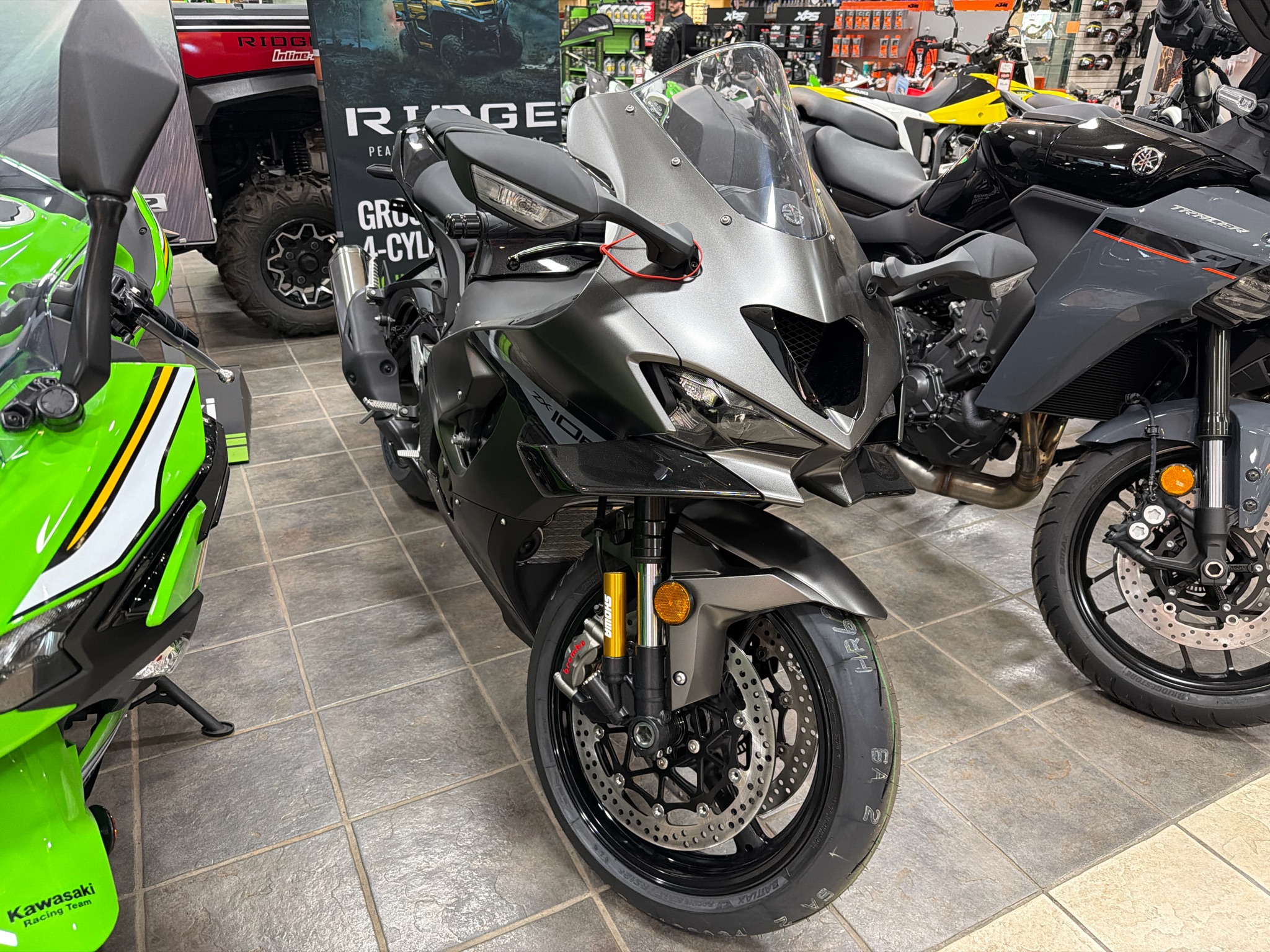 2026 Kawasaki Ninja® ZX-10R ABS 1