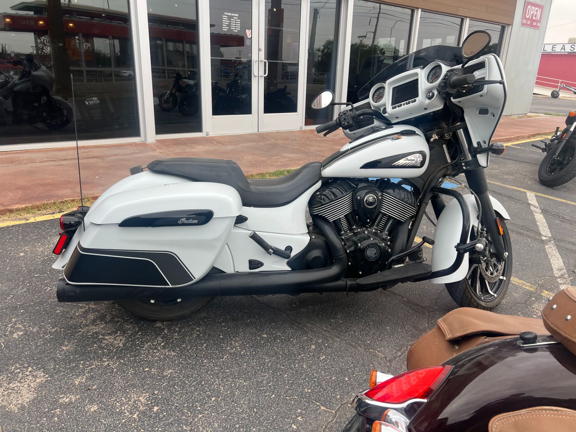 2024  Chieftain® Dark Horse® 3