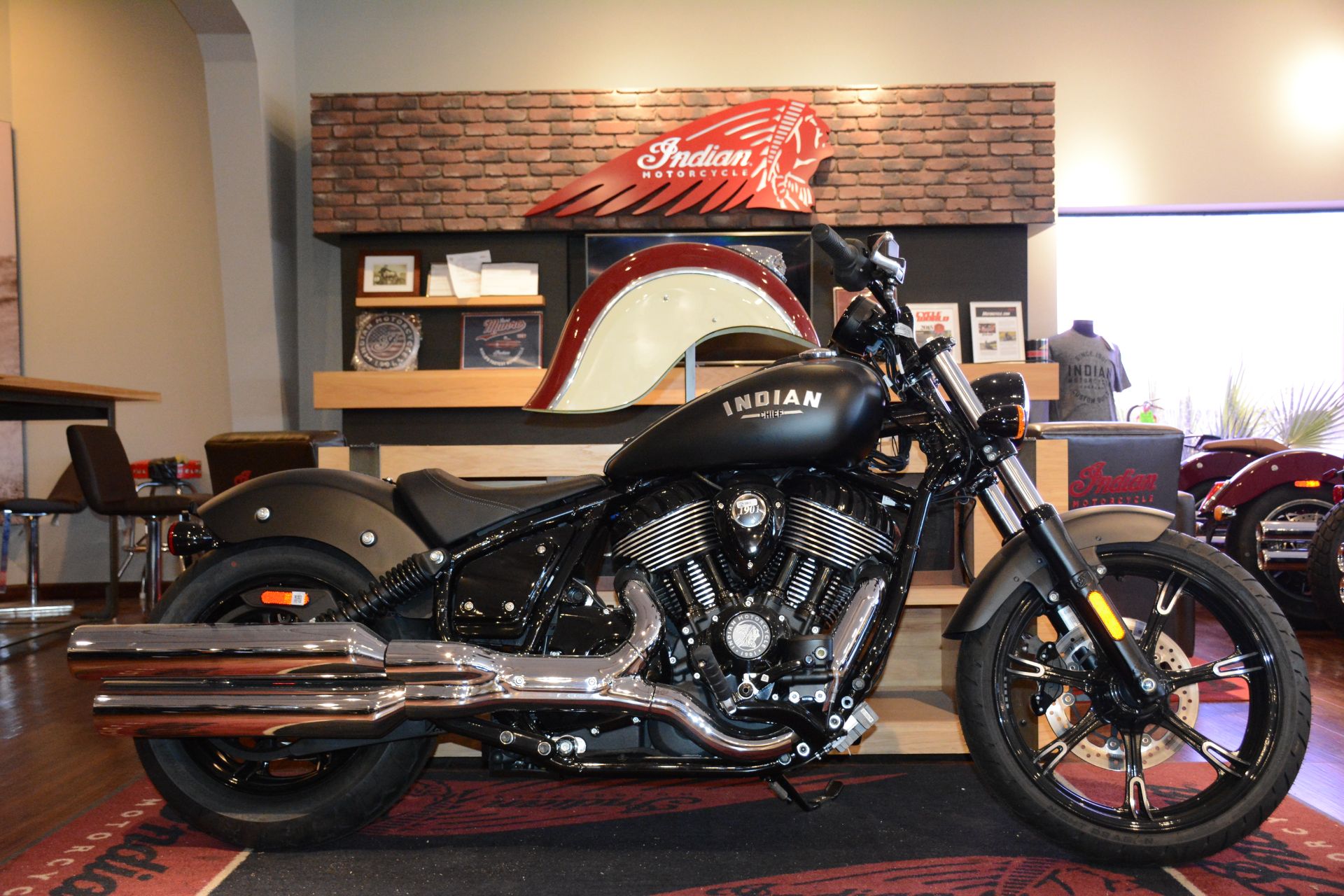 New 2022 Indian Motorcycle Chief Dark Horse®, El Paso TX Specs